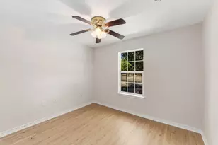 6909 Frontera Tr, Austin, TX 78741 - Photo 18
