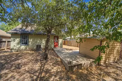 6909 Frontera Trail, Austin, TX 78741 - Photo 34