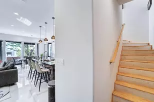 1409 E M. Franklin Ave, Austin, TX 78721 - Photo 14