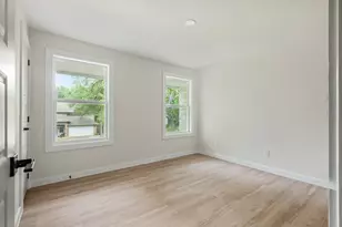 8003 Petaca Trail, Austin, TX 78729 - Photo 18