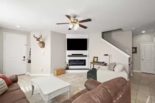 613 Lost Pond, New Braunfels, TX 78130 - Photo 2