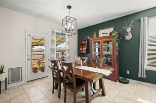 613 Lost Pond, New Braunfels, TX 78130 - Photo 6