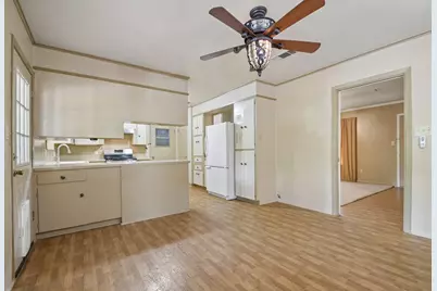 610 Mogonye Lane, Elgin, TX 78621 - Photo 14