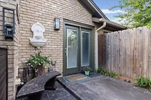 1015 E Yager Ln, Austin, TX 78753 - Photo 4