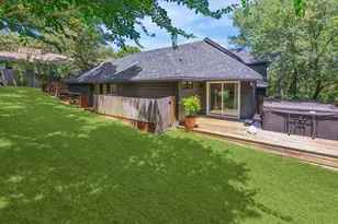 3911 Dry Creek Dr, Austin, TX 78731 - Photo 14