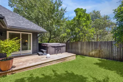 3911 Dry Creek Drive, Austin, TX 78731 - Photo 2