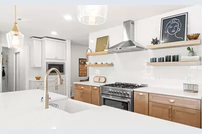 2205 N Plains Avenue, Austin, TX 78757 - Photo 16