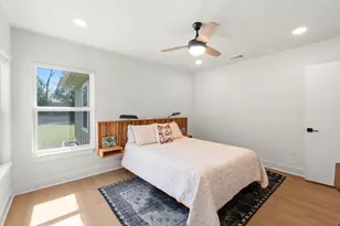 2205 N Plains Ave, Austin, TX 78757 - Photo 20