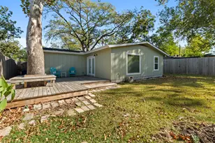 2205 N Plains Ave, Austin, TX 78757 - Photo 36