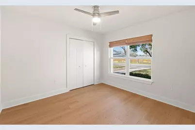 2205 N Plains Avenue, Austin, TX 78757 - Photo 24