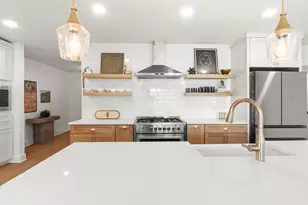 2205 N Plains Ave, Austin, TX 78757 - Photo 14