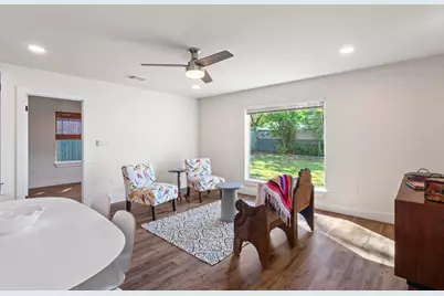 2205 N Plains Avenue, Austin, TX 78757 - Photo 6