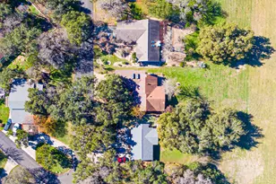 86 Champions Cir, Wimberley, TX 78676 - Photo 4