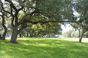 86 Champions Cir, Wimberley, TX 78676 - Photo 16