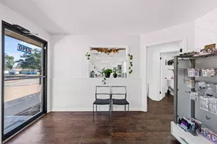 303 Childress Dr, Rockdale, TX 76567 - Photo 6