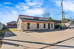 303 Childress Dr, Rockdale, TX 76567 - Photo 2