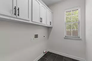 312 Country Club Dr, La Grange, TX 78945 - Photo 12