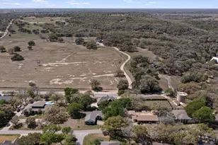 312 Country Club Dr, La Grange, TX 78945 - Photo 32