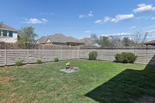 13804 Sierra Wind Ln, Elgin, TX 78621 - Photo 14