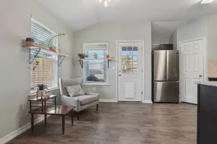 13804 Sierra Wind Ln, Elgin, TX 78621 - Photo 6