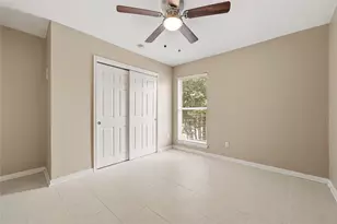 400 W 35th St, Austin, TX 78705 - Photo 16