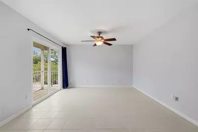 400 W 35th Street #201, Austin, TX 78705 - Photo 8