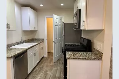 407 Vista West Court #B, Bastrop, TX 78602 - Photo 4
