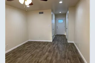 407 Vista West Court #B, Bastrop, TX 78602 - Photo 2