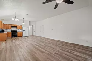 251 Bluestem St, Kyle, TX 78640 - Photo 10