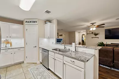 2100 Oaklawn Drive, Taylor, TX 76574 - Photo 14