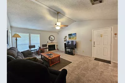 1202 Thorpe Lane #604, San Marcos, TX 78666 - Photo 6