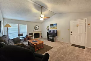 1202 Thorpe Ln, San Marcos, TX 78666 - Photo 6