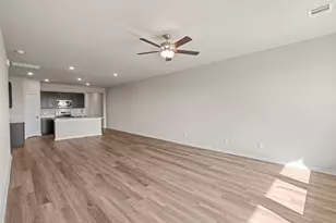 207 Backwood Pass, Taylor, TX 76574 - Photo 16
