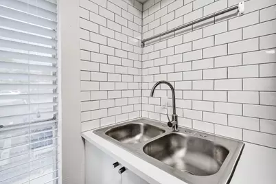 4111 Avenue A Street #104, Austin, TX 78751 - Photo 6