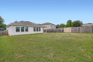 142 Sassafras Cove, Kyle, TX 78640 - Photo 22