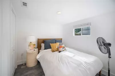 1119 Gunter Street #B, Austin, TX 78702 - Photo 6
