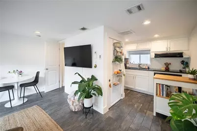 1119 Gunter Street #B, Austin, TX 78702 - Photo 2