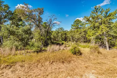 106 Wampum, Smithville, TX 78957 - Photo 8