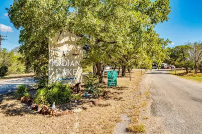 106 Wampum, Smithville, TX 78957 - Photo 10