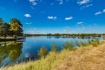 106 Wampum, Smithville, TX 78957 - Photo 12