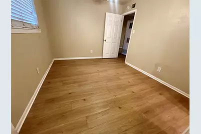 803 W 28th Street #106, Austin, TX 78705 - Photo 12