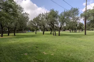 1000 Woodview Dr, Georgetown, TX 78628 - Photo 38