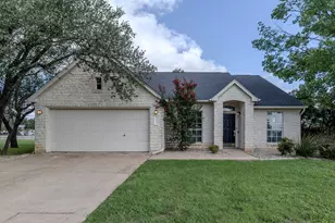 1000 Woodview Dr, Georgetown, TX 78628 - Photo 2