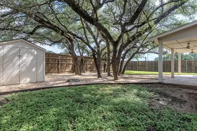 1000 Woodview Drive, Georgetown, TX 78628 - Photo 32
