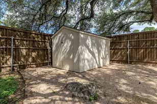 1000 Woodview Dr, Georgetown, TX 78628 - Photo 36