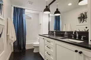 1015 Gaston Ave, Austin, TX 78703 - Photo 24