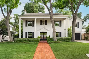 1015 Gaston Ave, Austin, TX 78703 - Photo 2