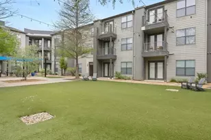 810 W St Johns Ave, Austin, TX 78752 - Photo 18