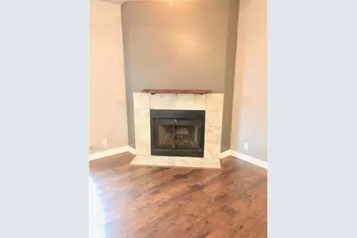 2414 Longview Street #303, Austin, TX 78705 - Photo 10