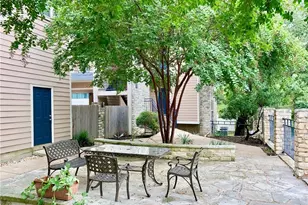 2414 Longview St, Austin, TX 78705 - Photo 4